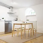 Vana-Posti Apartment